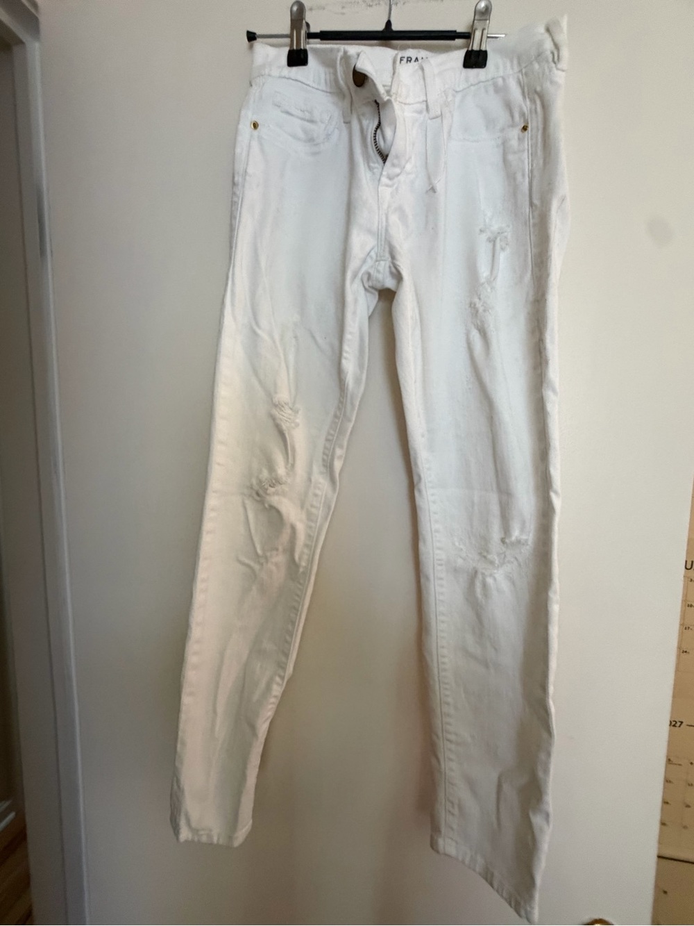 Frame Denim White Distressed Skinny Jeans